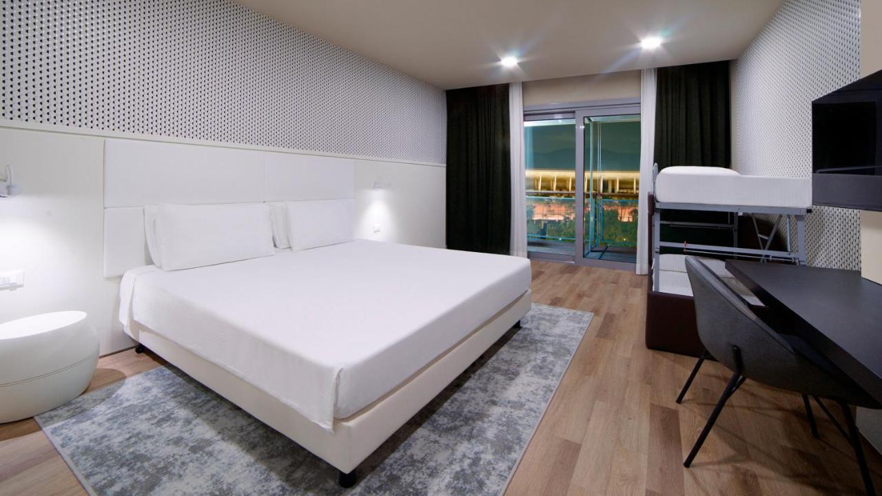 Holiday Inn Nola - Naples Vulcano Buono By Ihg Экстерьер фото