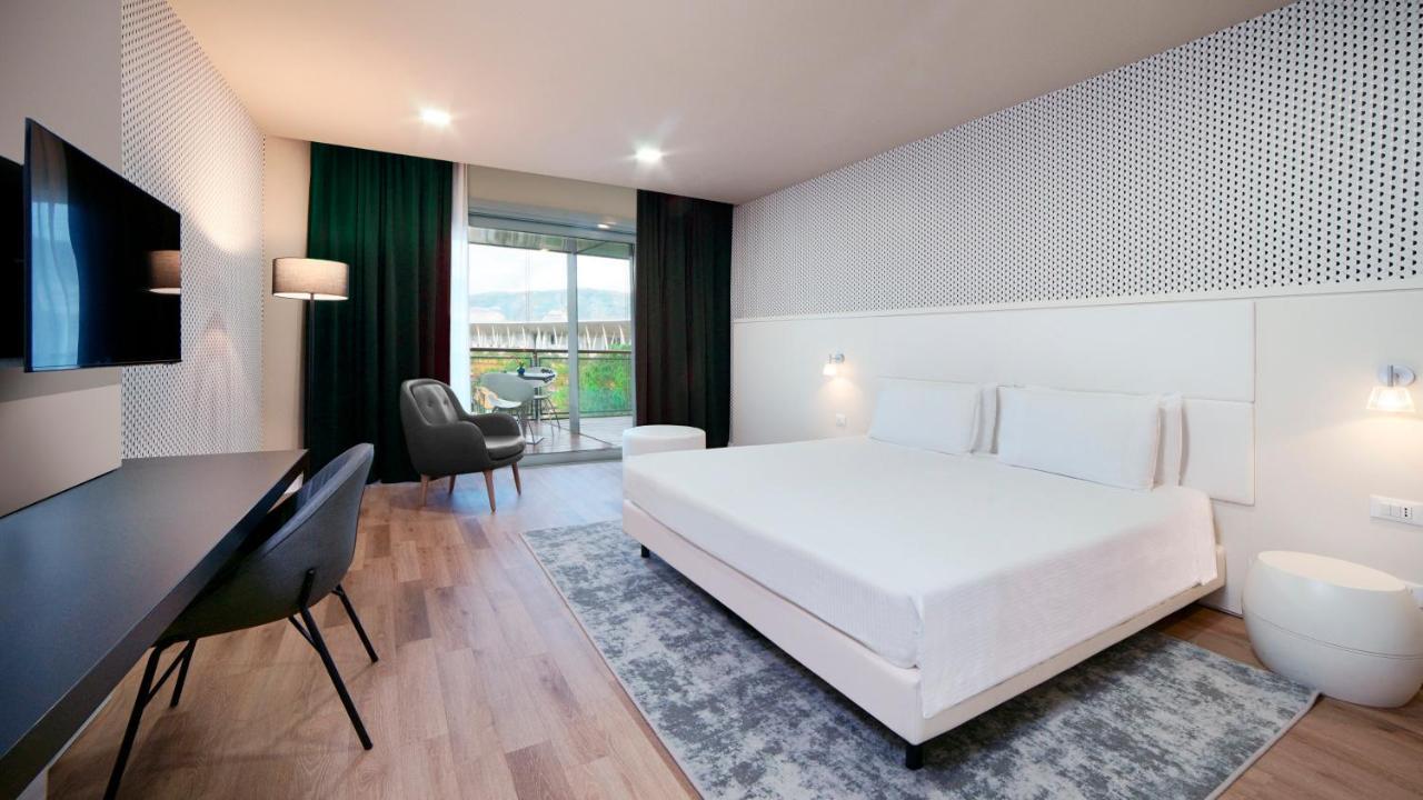 Holiday Inn Nola - Naples Vulcano Buono By Ihg Экстерьер фото